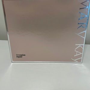 Brand new in box Mary Kay Timewise Repair